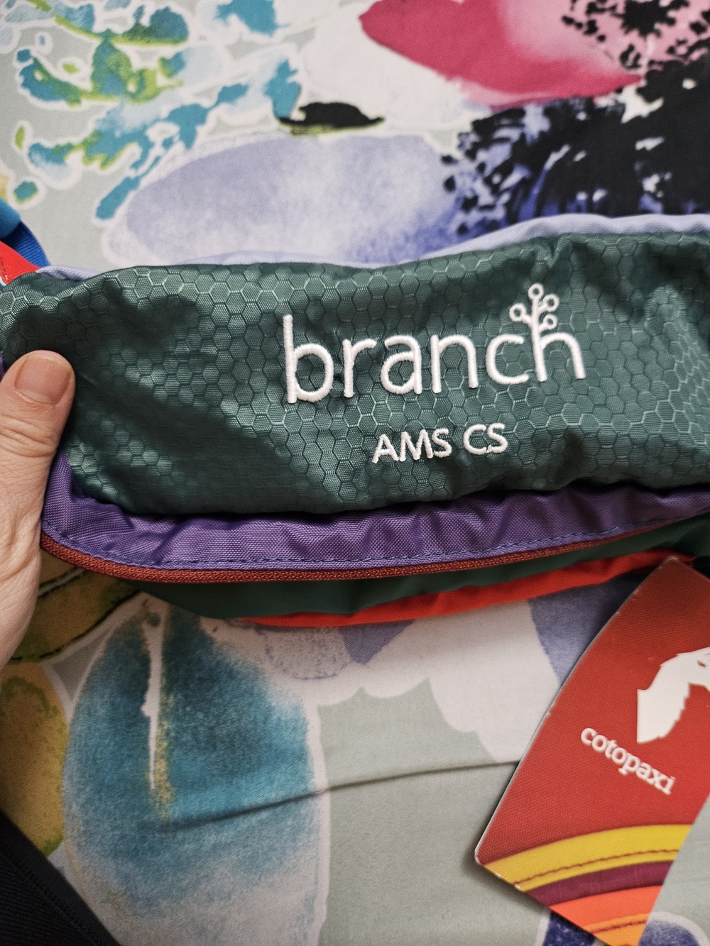 Cotopaxi Green & Red Del Día Men's Waist Pack - Picture 7 of 7